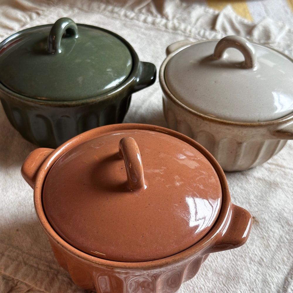 Hearth & Hand Magnolia Set of 3 Fluted Ramekins with Lids